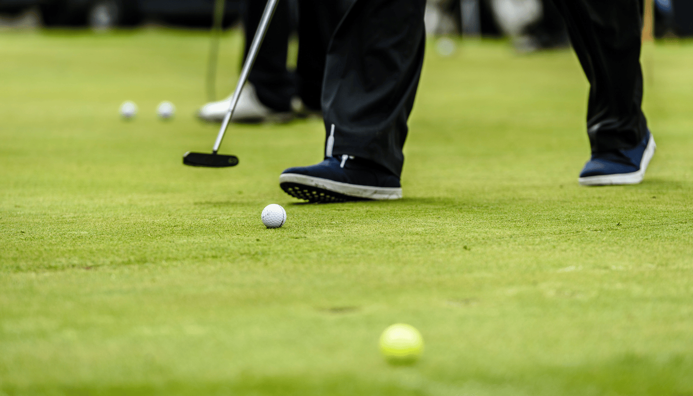 What is a good golf score for 9 holes
